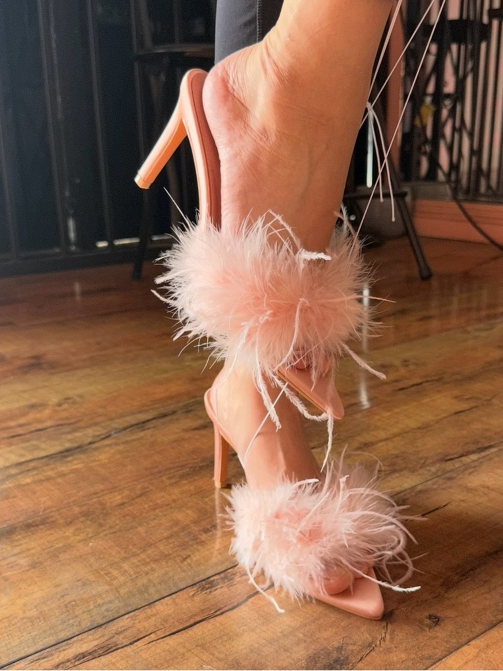 Windsor Blush Pink Feather Mule Heels Luxe Fit Pointed Toe Barbie Glam